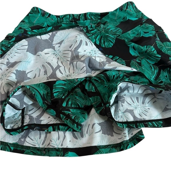 Life Lies In Movement Leaf print Skirt Skort Size M NWT - Picture 16 of 17